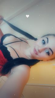 Emili (23) - Debrecen