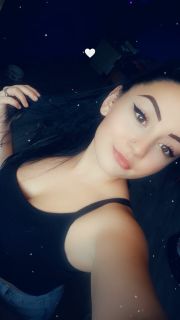 Emili (23) - Debrecen