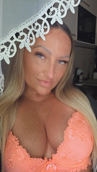 Petra Női szexpartner +36 70 942 0514 fénykép 4
