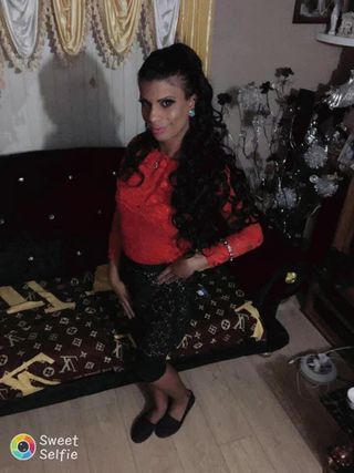 Dolloresz csincsi Transzi szexpartner +36 30 240 5985 fénykép 1