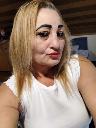 Mercedes Női szexpartner +36 30 830 8424 fénykép 7