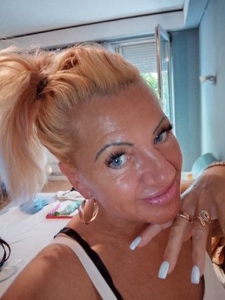 Szamanta Női szexpartner +36 30 318 9641 fénykép 35