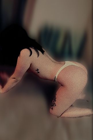 Zalabaksa, 18 éves escort, Melissza