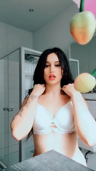 Lili Női szexpartner +36 20 998 9497 videó 2