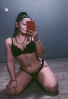 Emili (23) - Debrecen