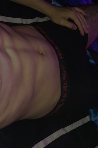 Budapest X., 18 éves escort, Aurélio