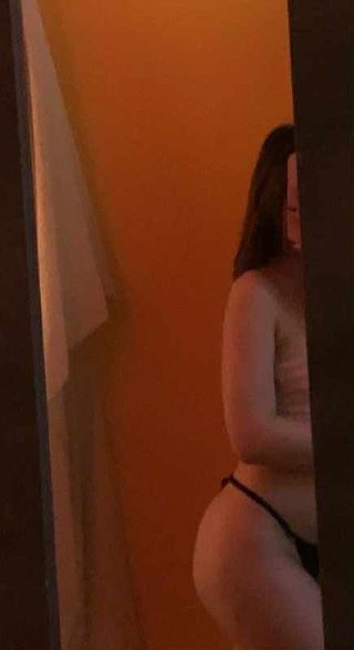 Zsófia Női szexpartner +36 20 438 8489 fénykép 1