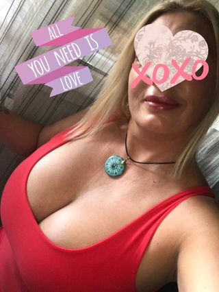 Bogi formás milf Női szexpartner +36 70 259 5949 fénykép 73