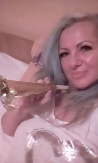 Szamanta Női szexpartner +36 30 318 9641 fénykép 57