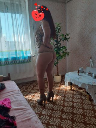 Laura Női szexpartner +36 30 876 3337 fénykép 11