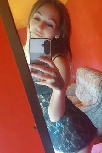 Letenye, 23 éves escort, Linda