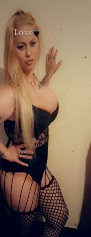 Viki Női szexpartner +36 30 892 3255 fénykép 26