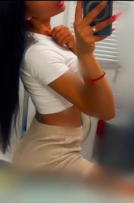 VidékiLány - Vivien 29 éves szexpartner - Győr +36302178525 @ videkilany.hu