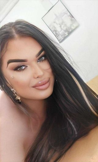 Trans Lola Transzi szexpartner +36 30 219 3150 fénykép 1