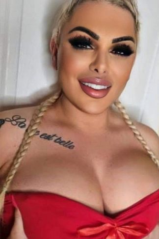Győr, 29 éves escort, Barbie Svéd Masszőr