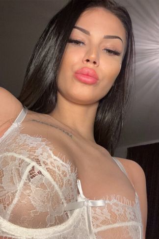 Pécs, 23 éves escort, Mia