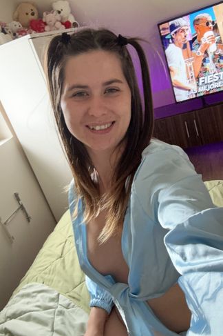 Mosonmagyaróvár, 21 éves escort, Larabby