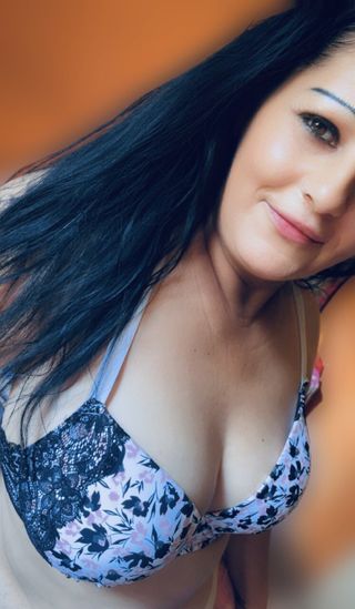 Szabina Női szexpartner +36 30 185 8238 fénykép 1