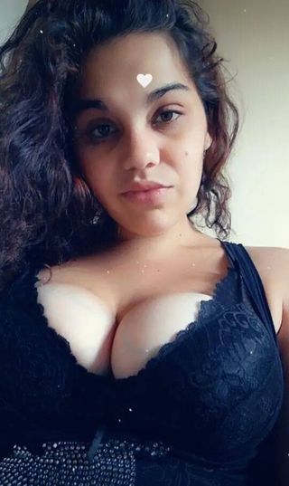 Kammila Női szexpartner +36 30 398 6169 fénykép 1