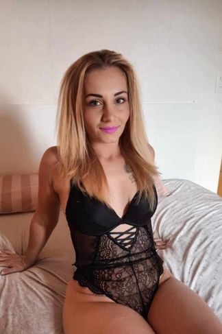 Győr, 25 éves escort, Amanda