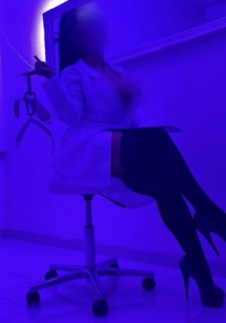 Szlávina úrnő Női domina +36 20 941 9489 fénykép 1
