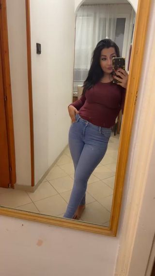 Lizabett Női szexpartner +36 70 597 4870 videó 1