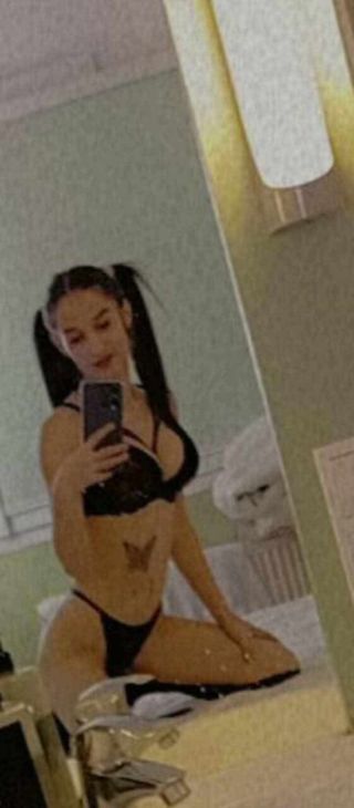 Jázmin Női szexpartner +36 70 205 6076 fénykép 3