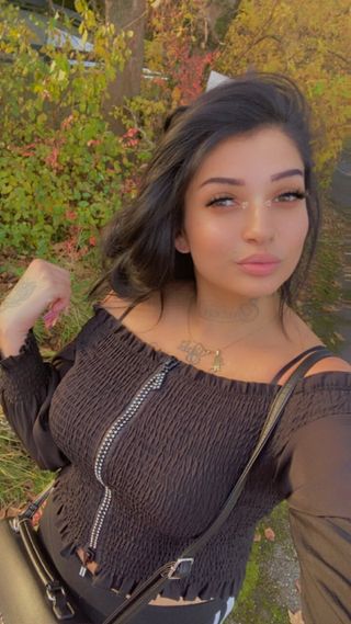 Dior Női szexpartner +36 20 804 4059 fénykép 3