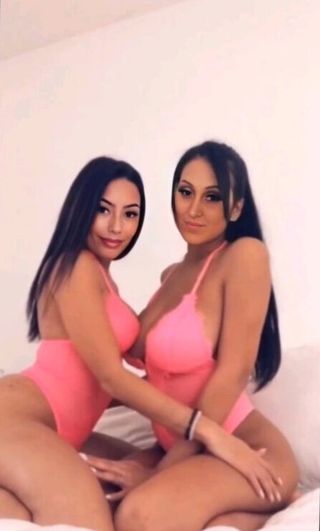 Lezbicsajszik Női szexpartner +36 30 467 4643 fénykép 11