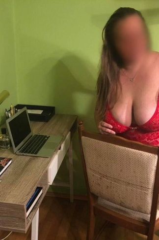 Pécs, 44 éves escort, Maya
