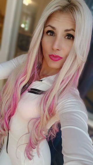 Szamanta Női szexpartner +36 30 231 6789 fénykép 11