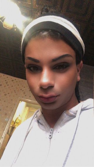 Dolloresz csincsi Transzi szexpartner +36 30 240 5985 fénykép 3