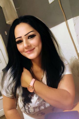 Lenti, 37 éves escort, Bea