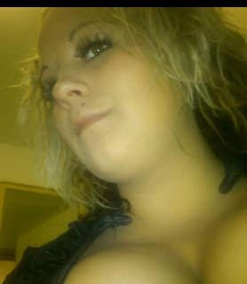 Bella (32) - Komárom - kép 673144